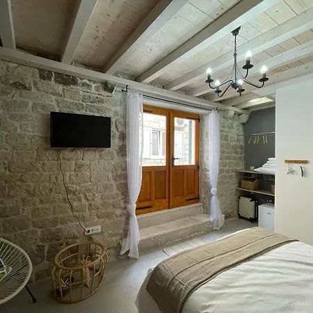 Knez And Apart-hotel Kaštela